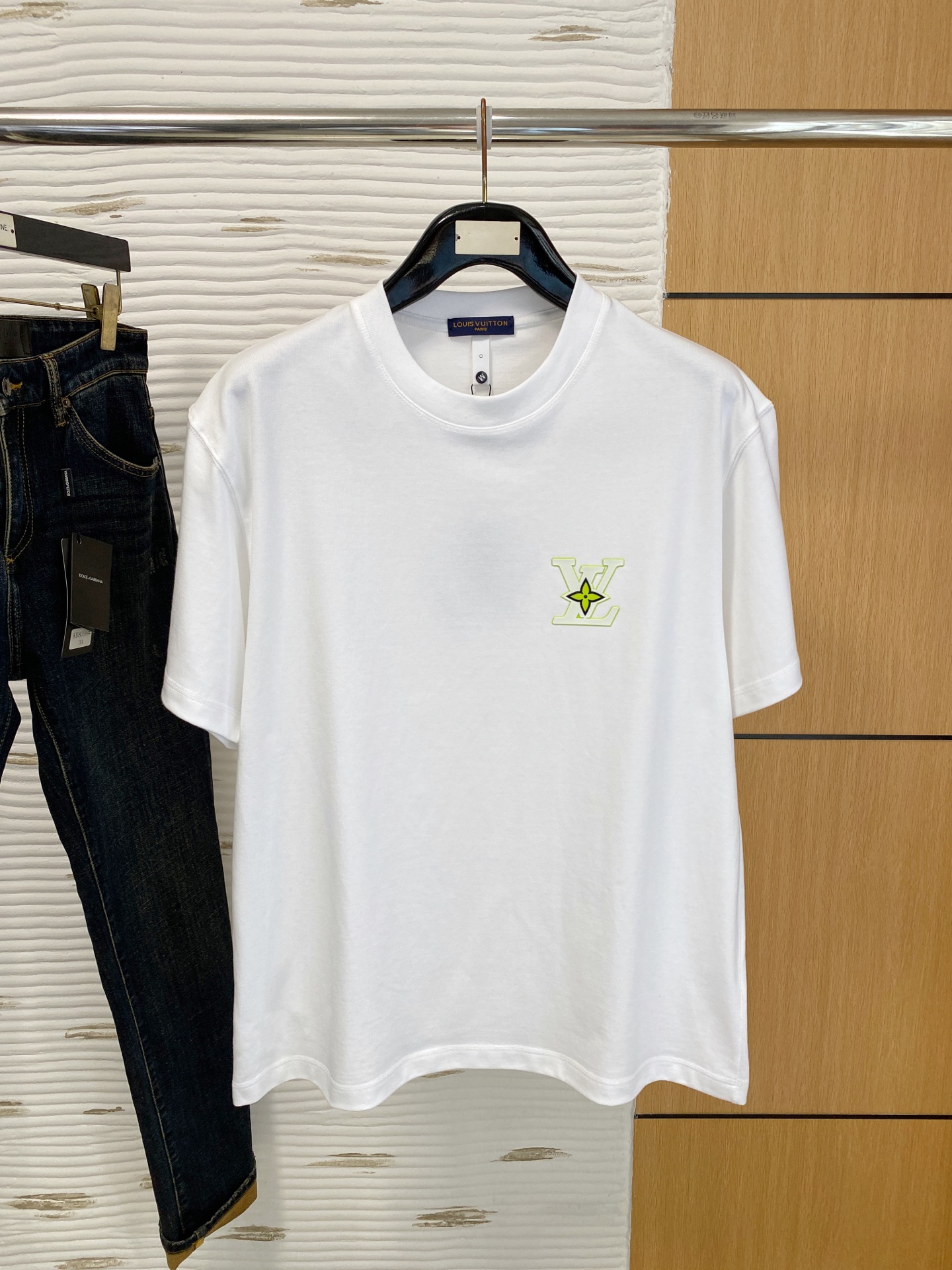 short sleeves